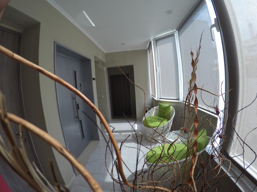 ألفيريون Gina'S Studios المظهر الخارجي الصورة